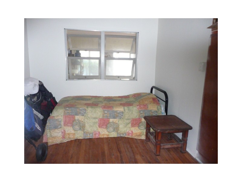 205 Gympie Rd, Tin Can Bay QLD 4580