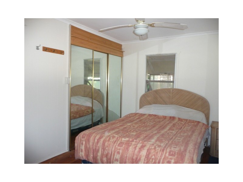 205 Gympie Rd, Tin Can Bay QLD 4580