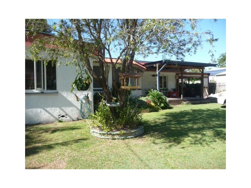 205 Gympie Rd, Tin Can Bay QLD 4580