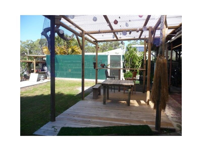 205 Gympie Rd, Tin Can Bay QLD 4580