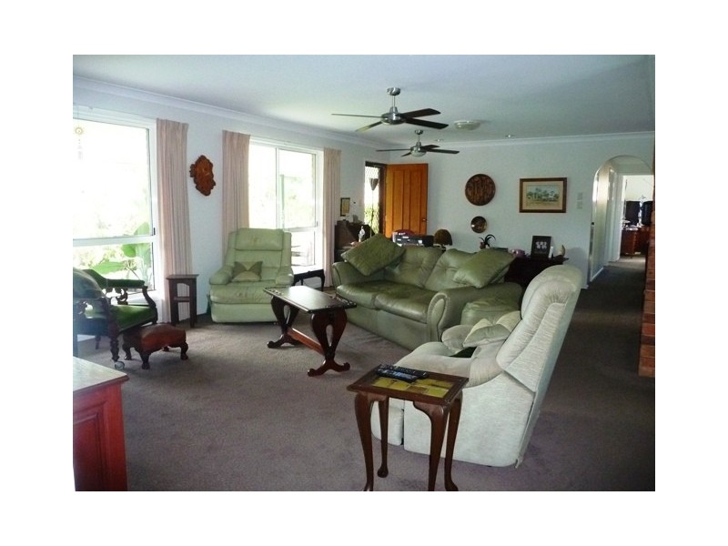 9 Sterling Castle Rd, Tin Can Bay QLD 4580