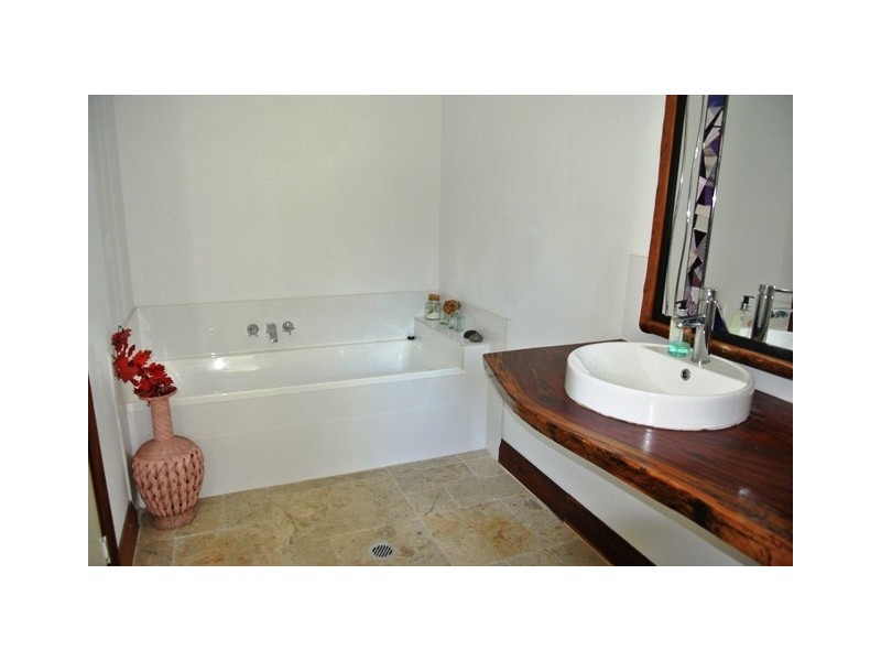 36 Discovery Dr, Cooloola Cove QLD 4580