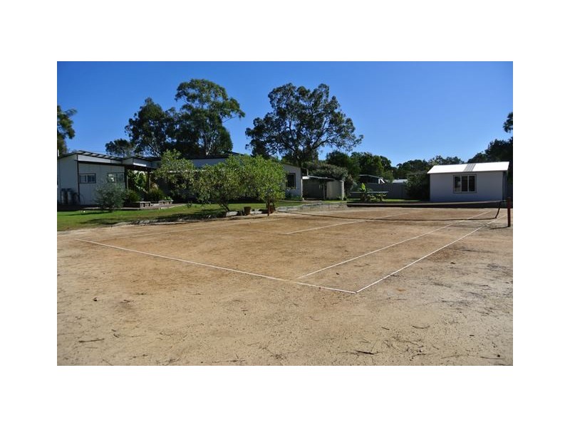 36 Discovery Dr, Cooloola Cove QLD 4580