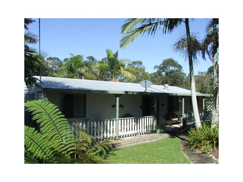 34 Tom Thumb Ct, Cooloola Cove QLD 4580
