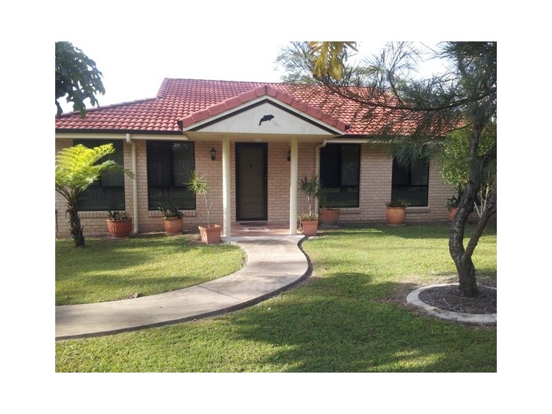 20 Ark Royal Dr, Cooloola Cove QLD 4580