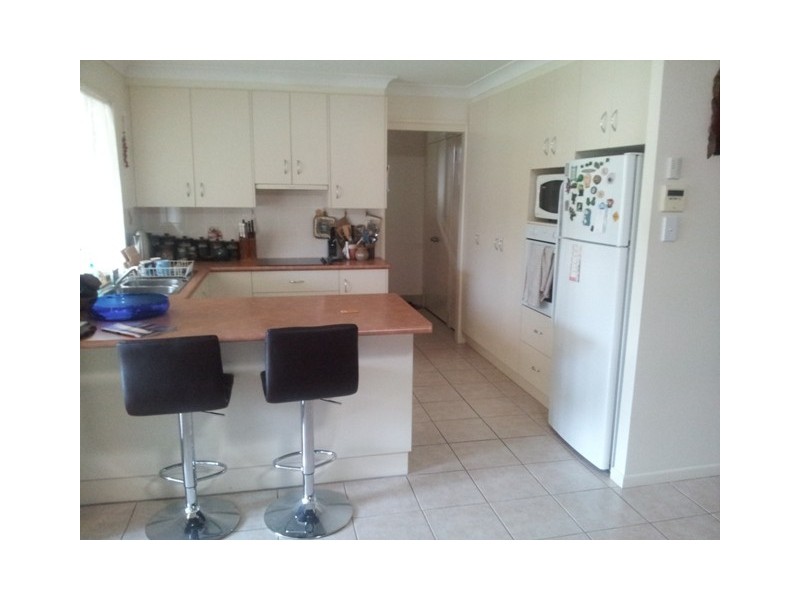 20 Ark Royal Dr, Cooloola Cove QLD 4580