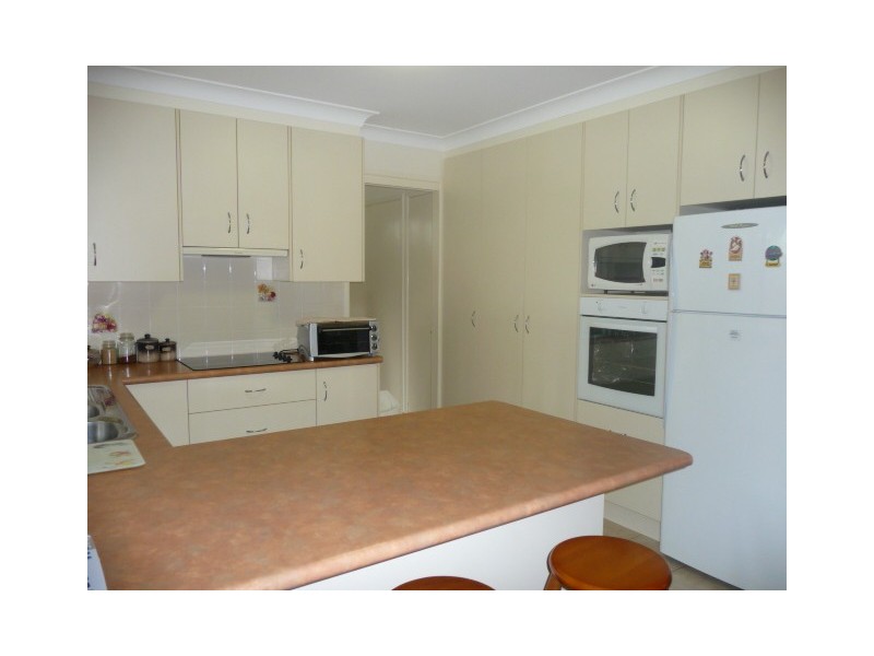 20 Ark Royal Dr, Cooloola Cove QLD 4580