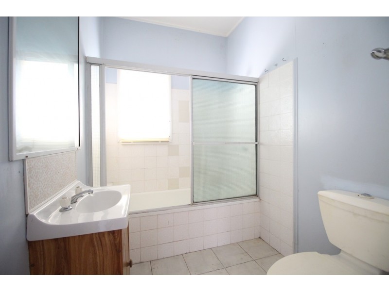 54 Bayside Road, Cooloola Cove QLD 4580