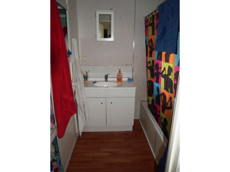 31 Gympie Road, Tin Can Bay QLD 4580