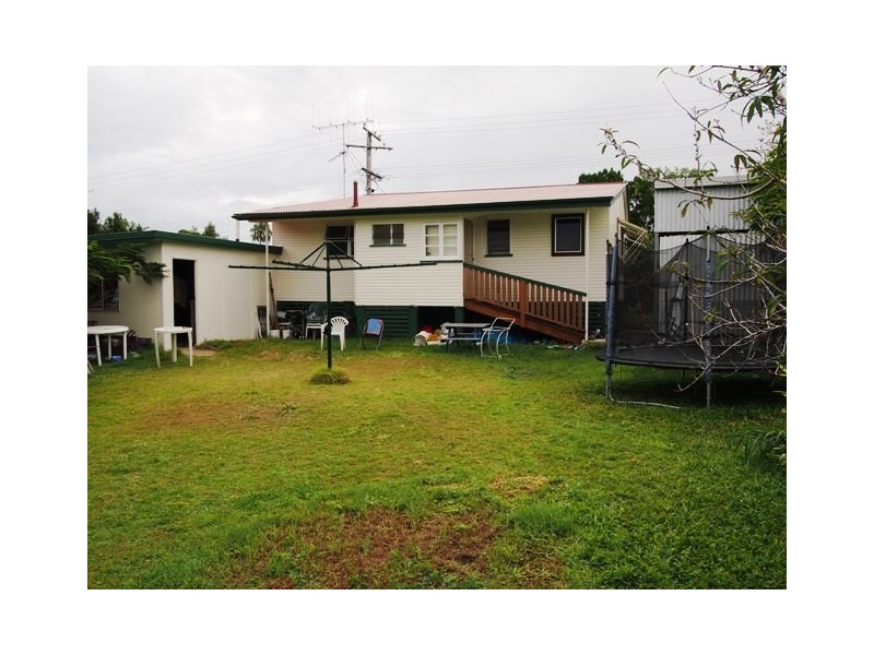31 Gympie Road, Tin Can Bay QLD 4580