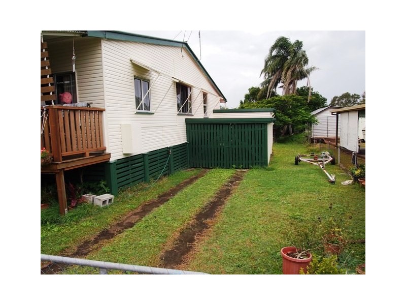 31 Gympie Road, Tin Can Bay QLD 4580