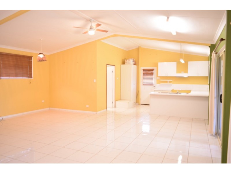 16 Waratah Dr, Cooloola Cove QLD 4580