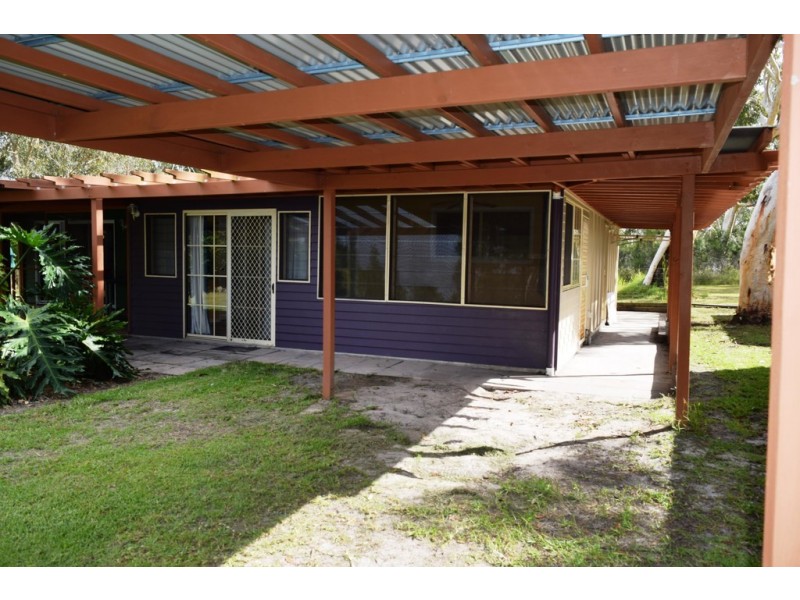 16 Waratah Dr, Cooloola Cove QLD 4580