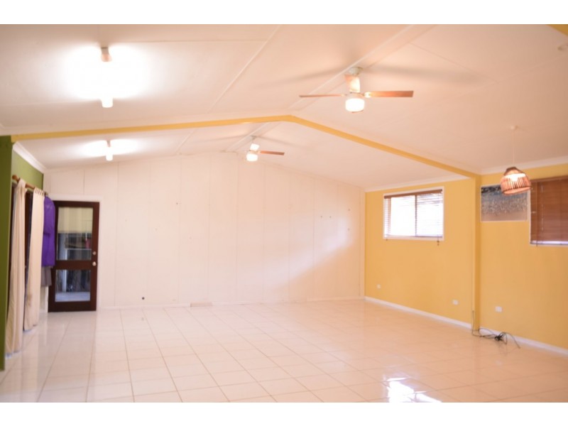 16 Waratah Dr, Cooloola Cove QLD 4580