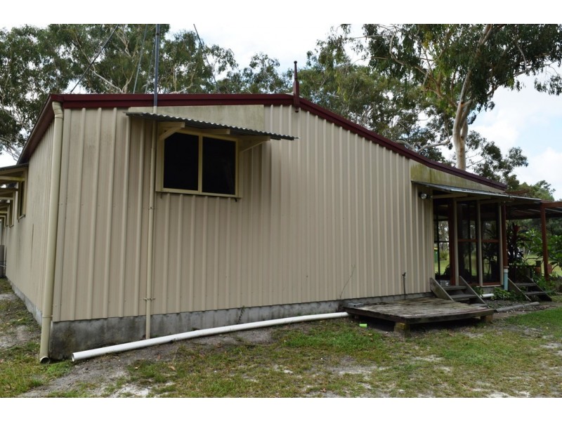 16 Waratah Dr, Cooloola Cove QLD 4580