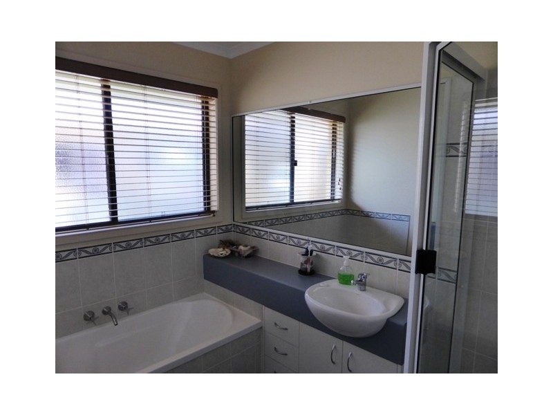 34 Sterling Castle Road, Tin Can Bay QLD 4580