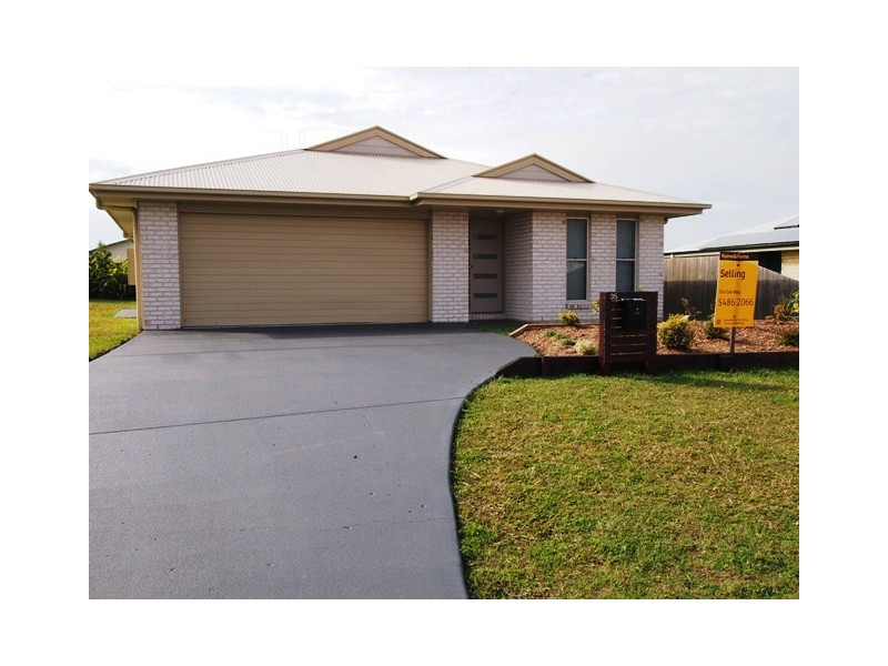 35 Banksia Avenue, Tin Can Bay QLD 4580