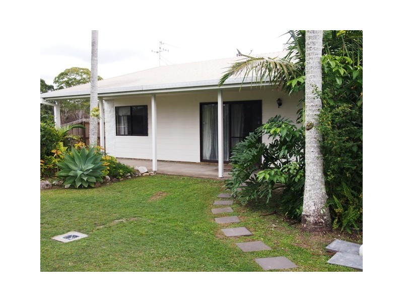 102 Gympie Road, Tin Can Bay QLD 4580