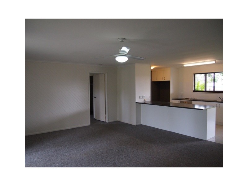 102 Gympie Road, Tin Can Bay QLD 4580
