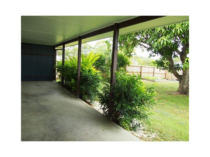 102 Gympie Road, Tin Can Bay QLD 4580