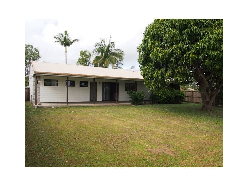 102 Gympie Road, Tin Can Bay QLD 4580