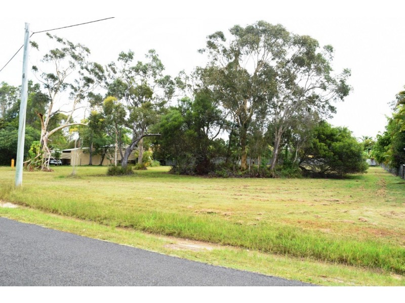 23 Discovery Dr, Cooloola Cove QLD 4580