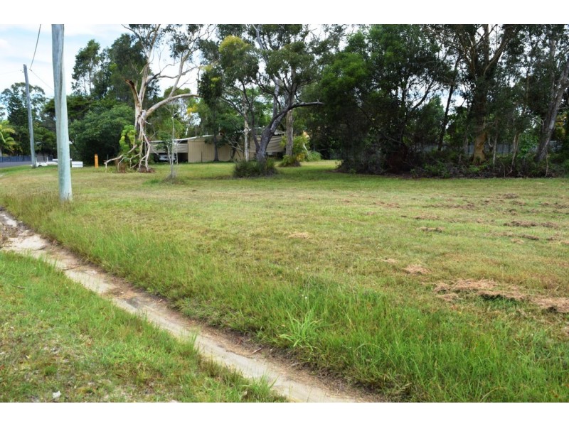 23 Discovery Dr, Cooloola Cove QLD 4580