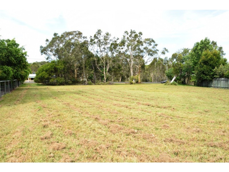 23 Discovery Dr, Cooloola Cove QLD 4580