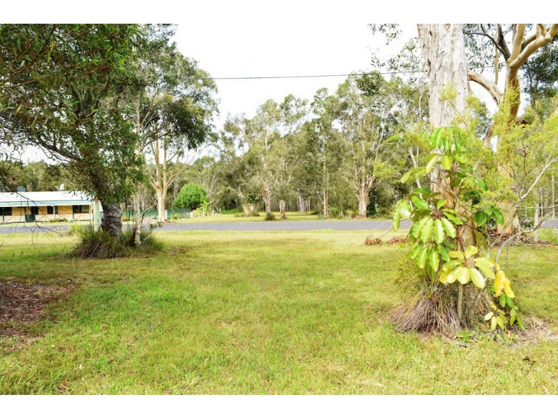 23 Discovery Dr, Cooloola Cove QLD 4580