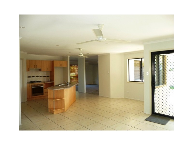 6 Aramac Ct, Tin Can Bay QLD 4580