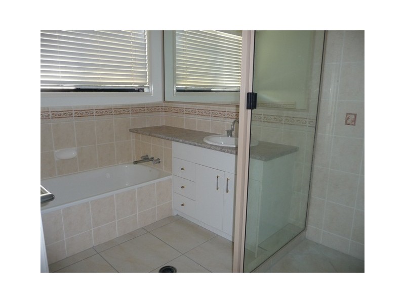 6 Aramac Ct, Tin Can Bay QLD 4580