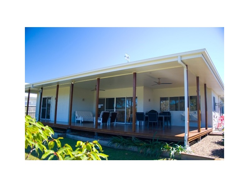 43 Summer Way, Tin Can Bay QLD 4580