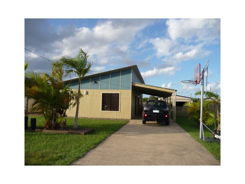 4 Mariposa Pl, Cooloola Cove QLD 4580