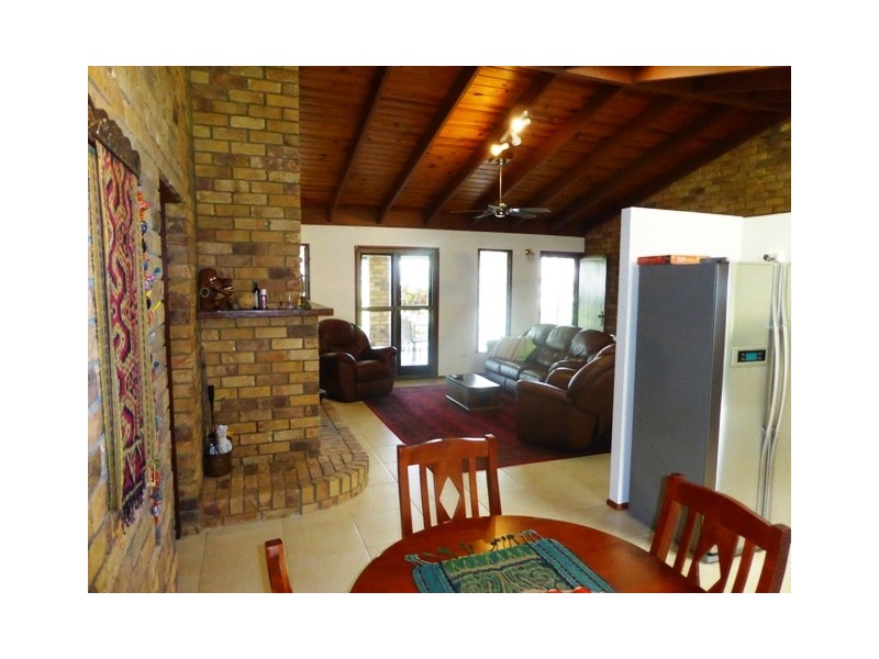 82 Emperor Street, Tin Can Bay QLD 4580