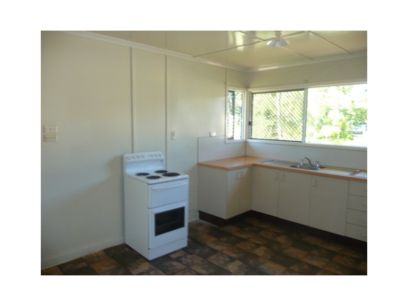 13 Tailor Street, Tin Can Bay QLD 4580