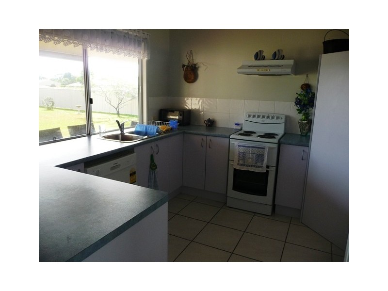 25 Dreadnaught Avenue, Cooloola Cove QLD 4580