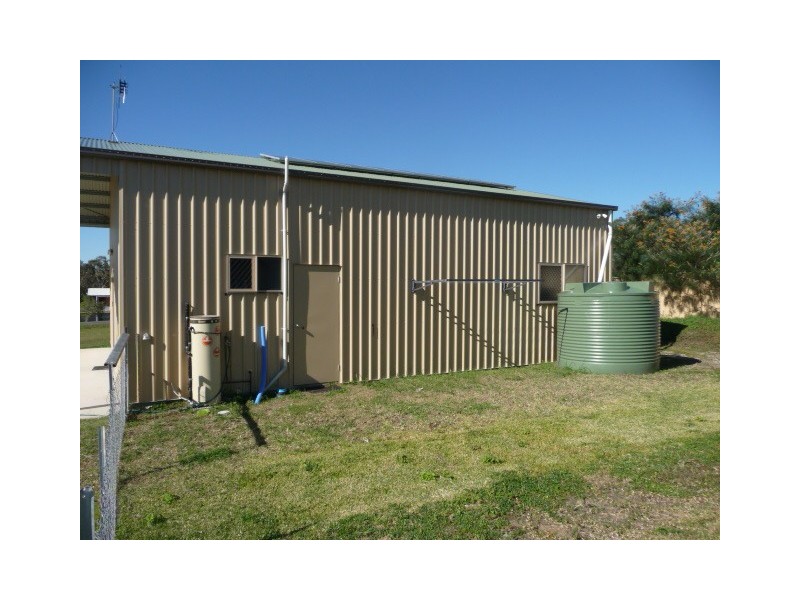 6 Roebuck St, Cooloola Cove QLD 4580