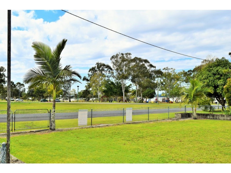 4 Gar Street, Tin Can Bay QLD 4580