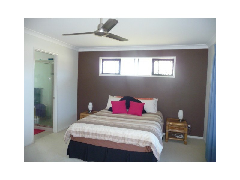 11 Kanimbla Ave, Cooloola Cove QLD 4580