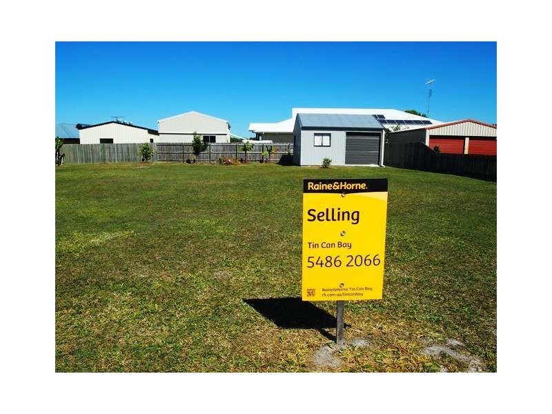 35 Sterling Castle Road, Tin Can Bay QLD 4580