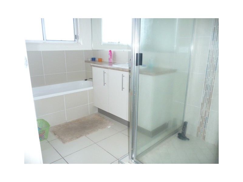 31 Canberra Ave, Cooloola Cove QLD 4580