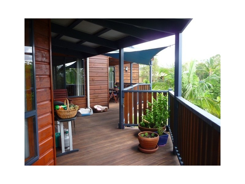 4 Nina Court, Cooloola Cove QLD 4580
