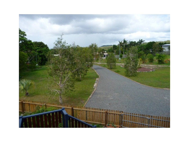 4 Nina Court, Cooloola Cove QLD 4580