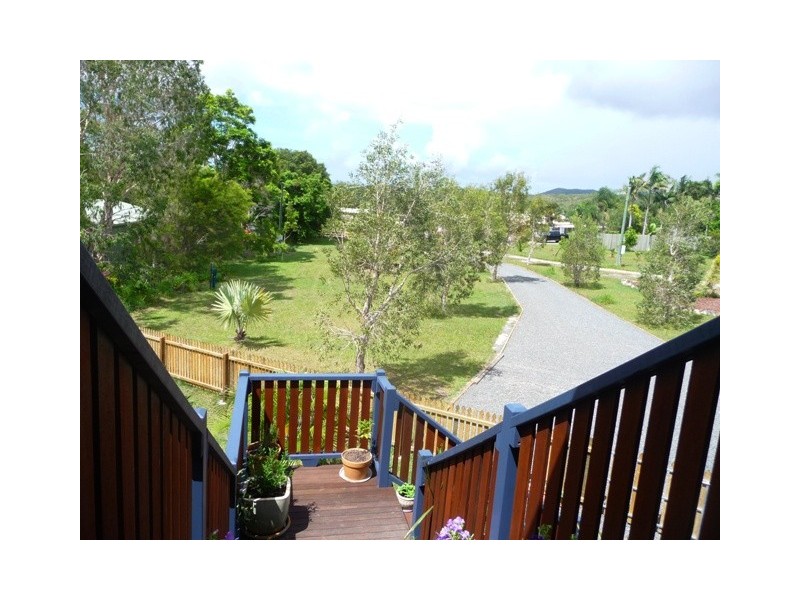 4 Nina Court, Cooloola Cove QLD 4580