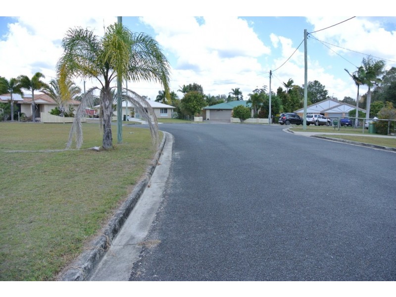 19 Regent Ct, Cooloola Cove QLD 4580