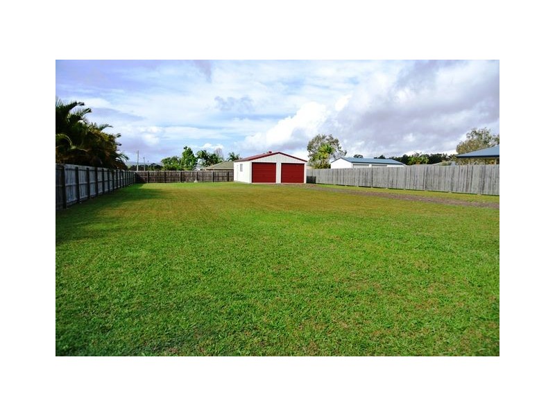 8 Golden Hind Ave, Cooloola Cove QLD 4580