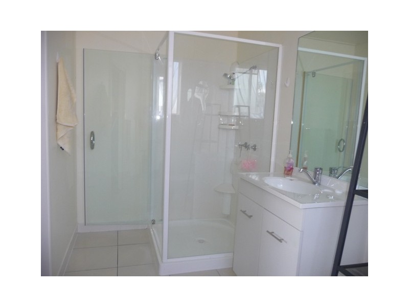 8 Golden Hind Ave, Cooloola Cove QLD 4580