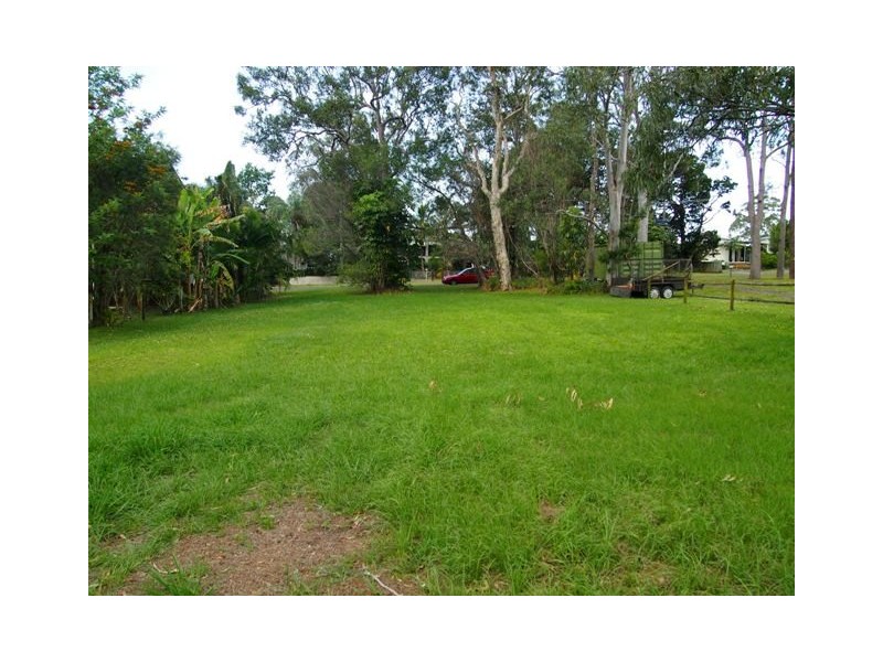 12 Squire Street, Tin Can Bay QLD 4580