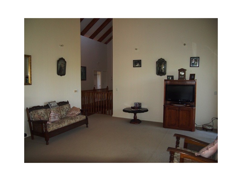 6 Titanic Court, Cooloola Cove QLD 4580