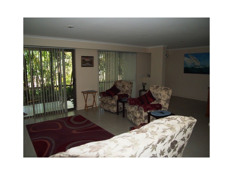 6 Titanic Court, Cooloola Cove QLD 4580